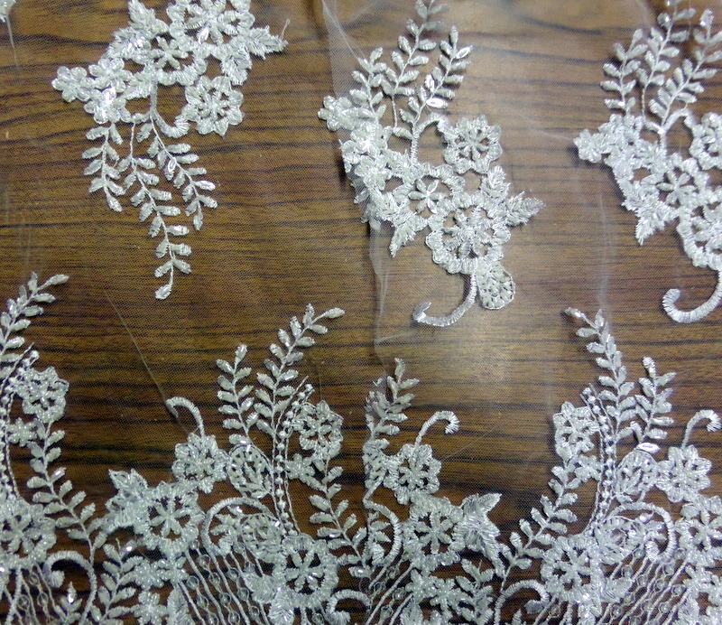 12.White Beaded Lace SP
